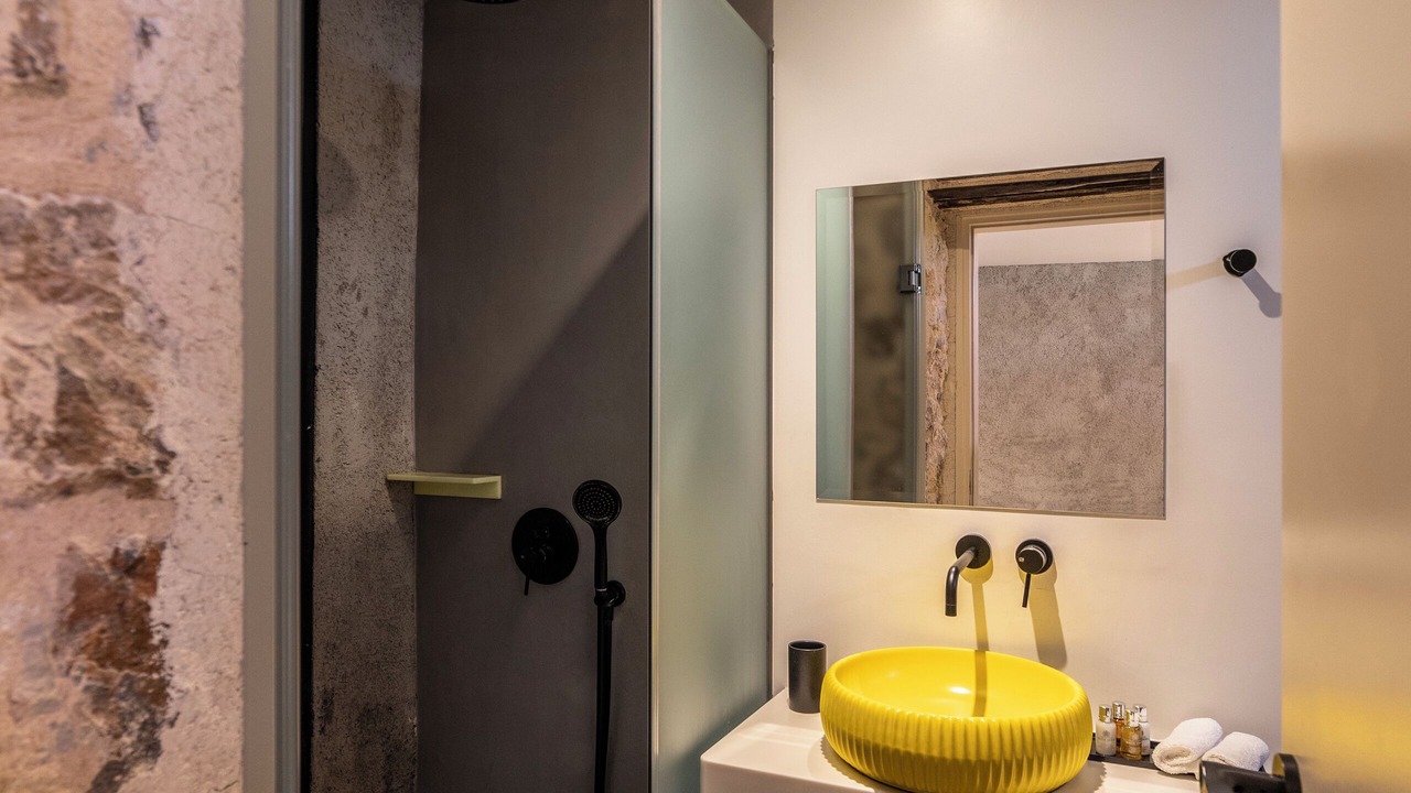 Photo of Bathroom in Thissio