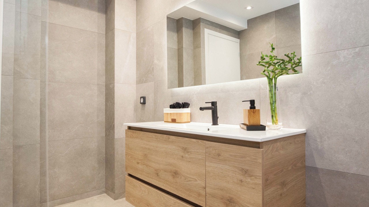 Photo of Bathroom in Alimos