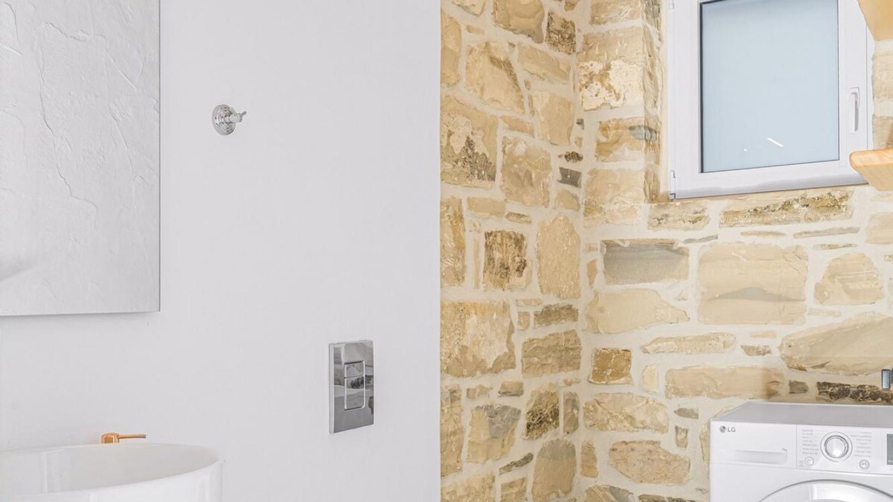 Photo of Bathroom in Matala