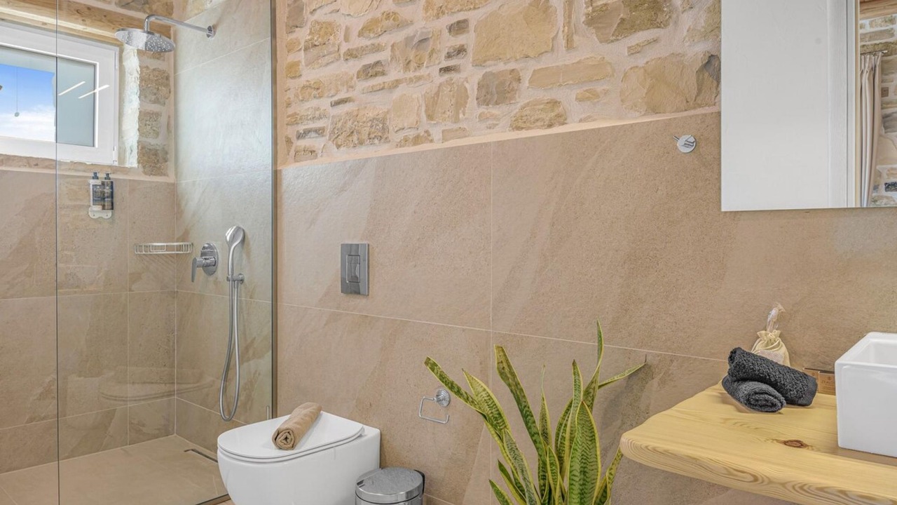 Photo of Bathroom in Matala