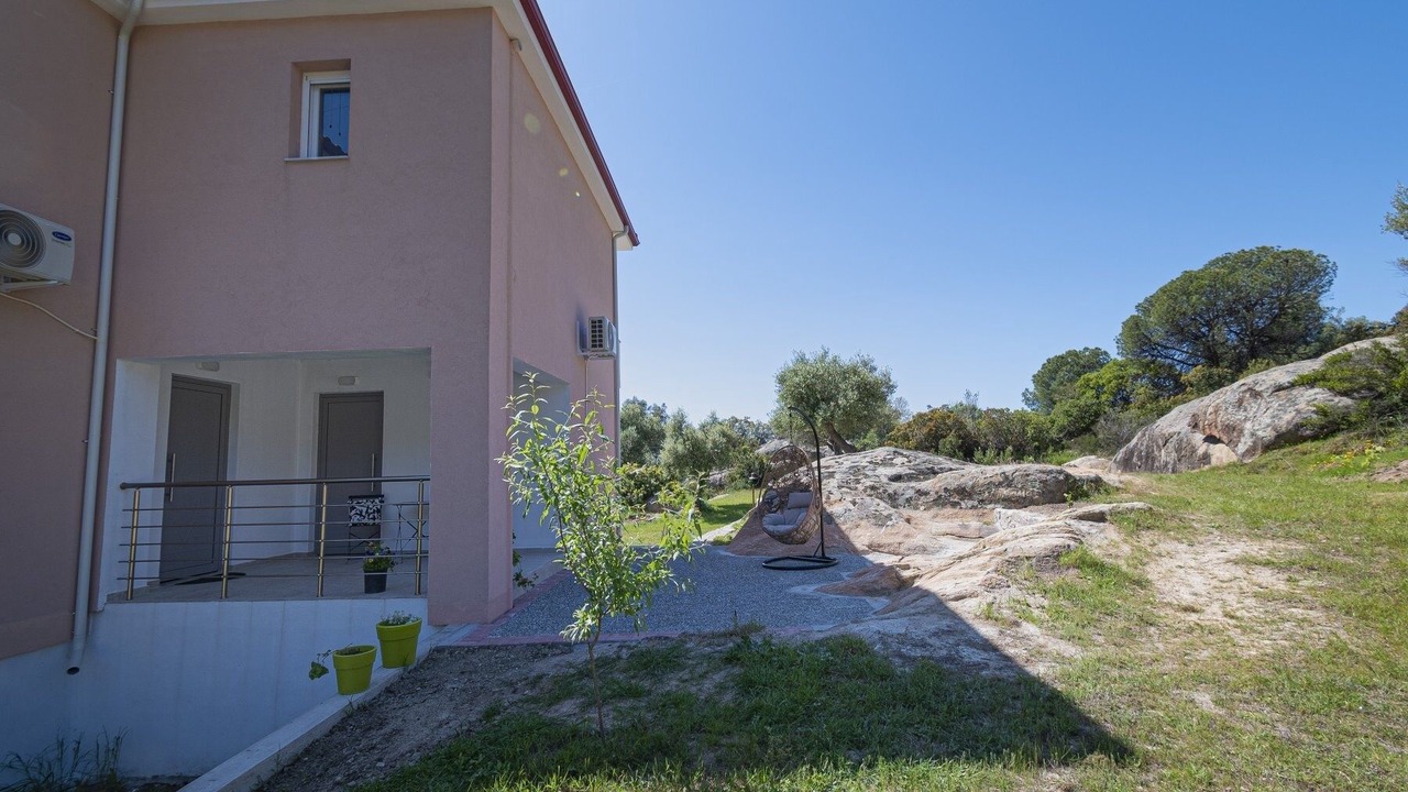 Photo of Outdoor in Elia