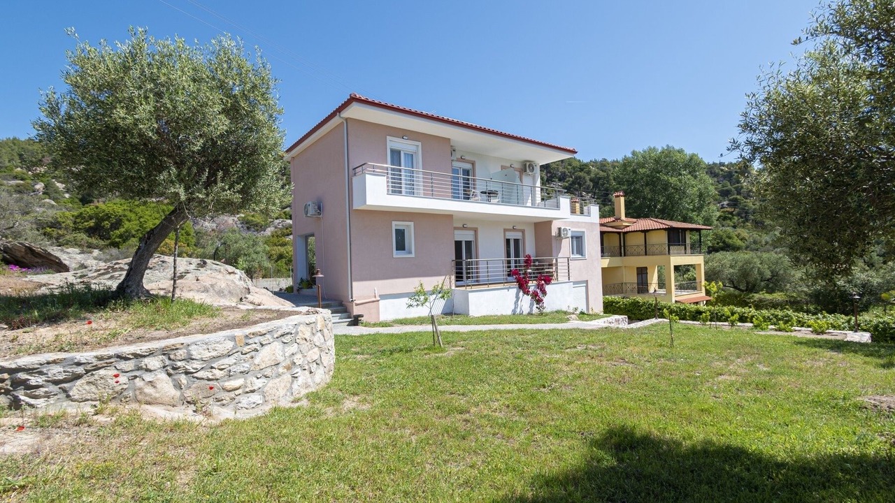 Photo of Outdoor in Elia