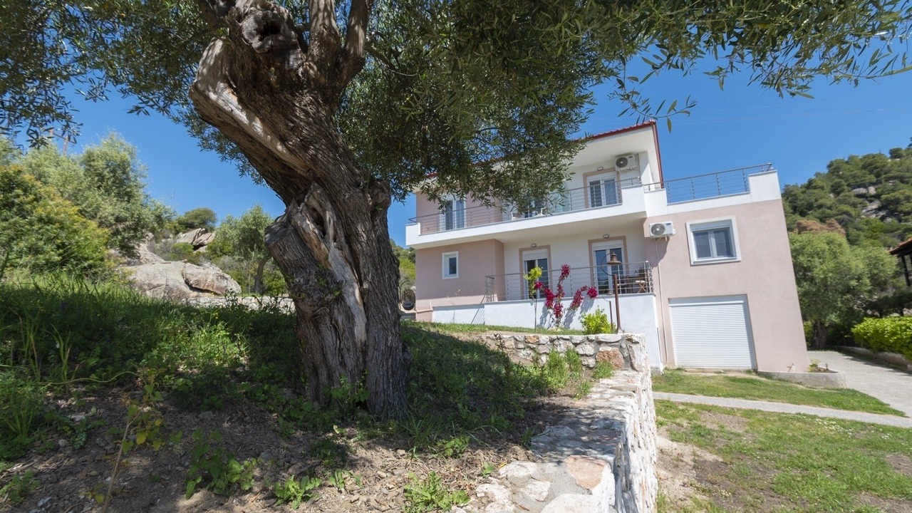 Photo of Outdoor in Elia