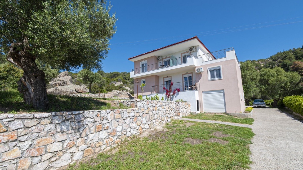 Photo of Outdoor in Elia