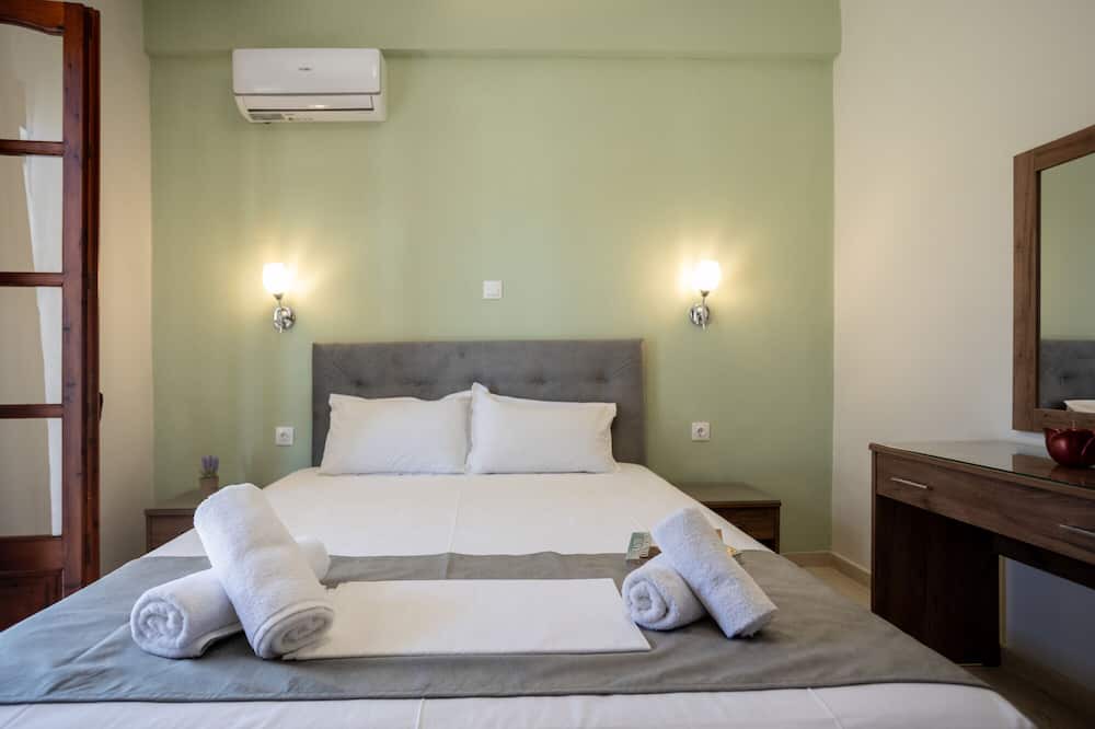 Photo of Bedroom in Esperion