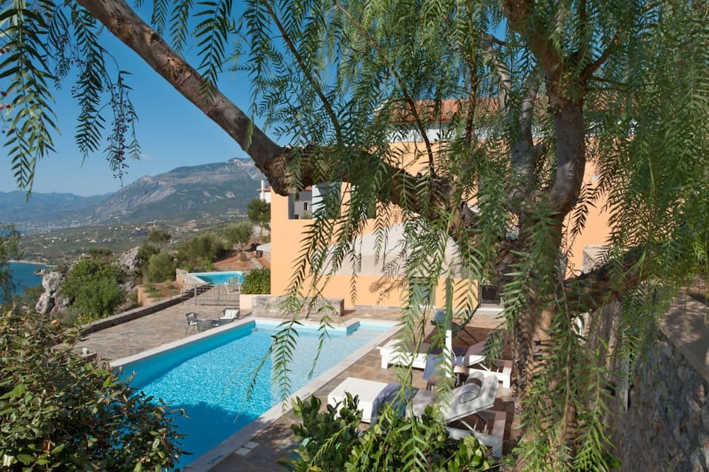 Photo of Outdoor in Kitries