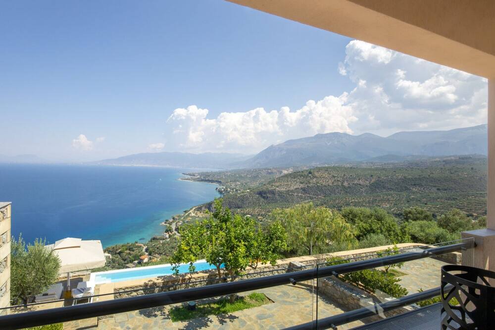Photo of Outdoor in Kitries