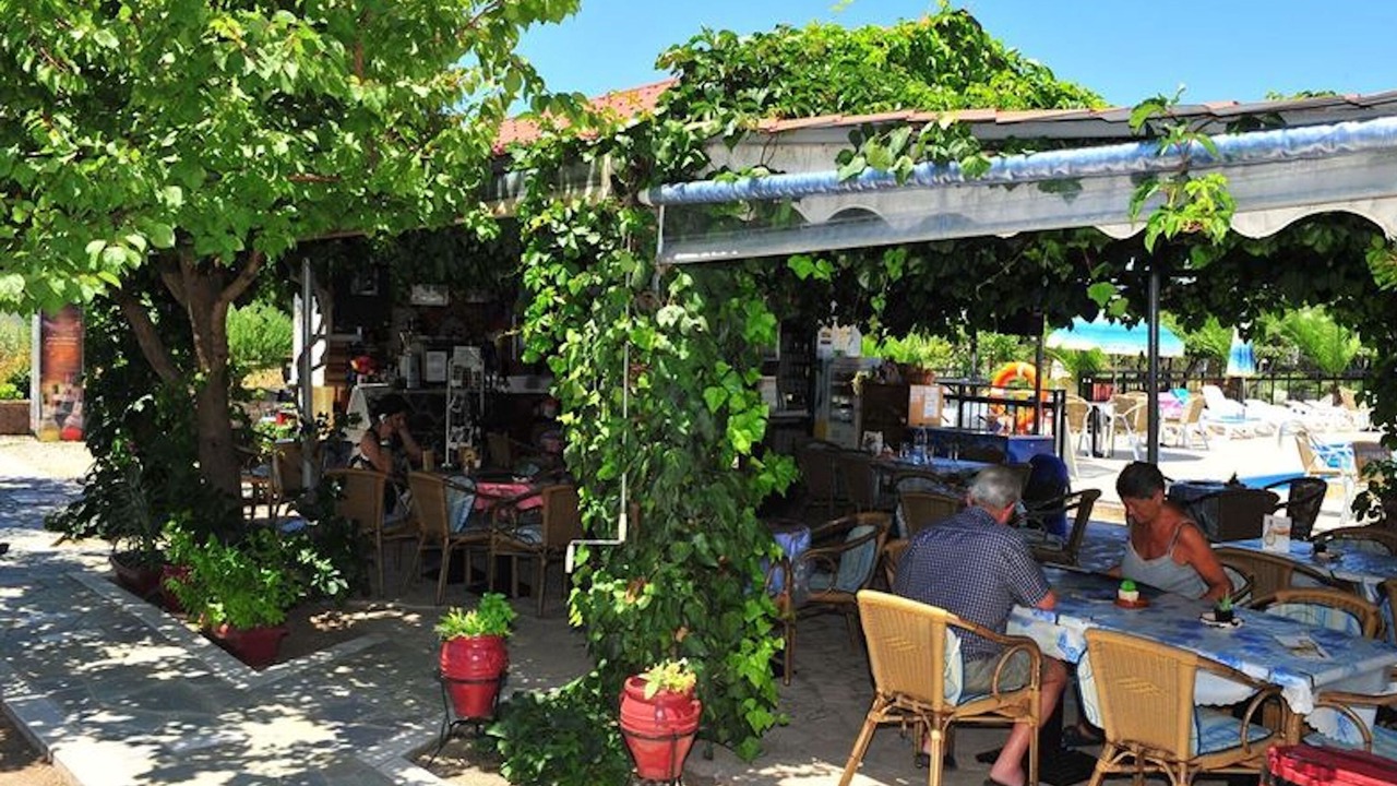 Photo of Others in Anaxos