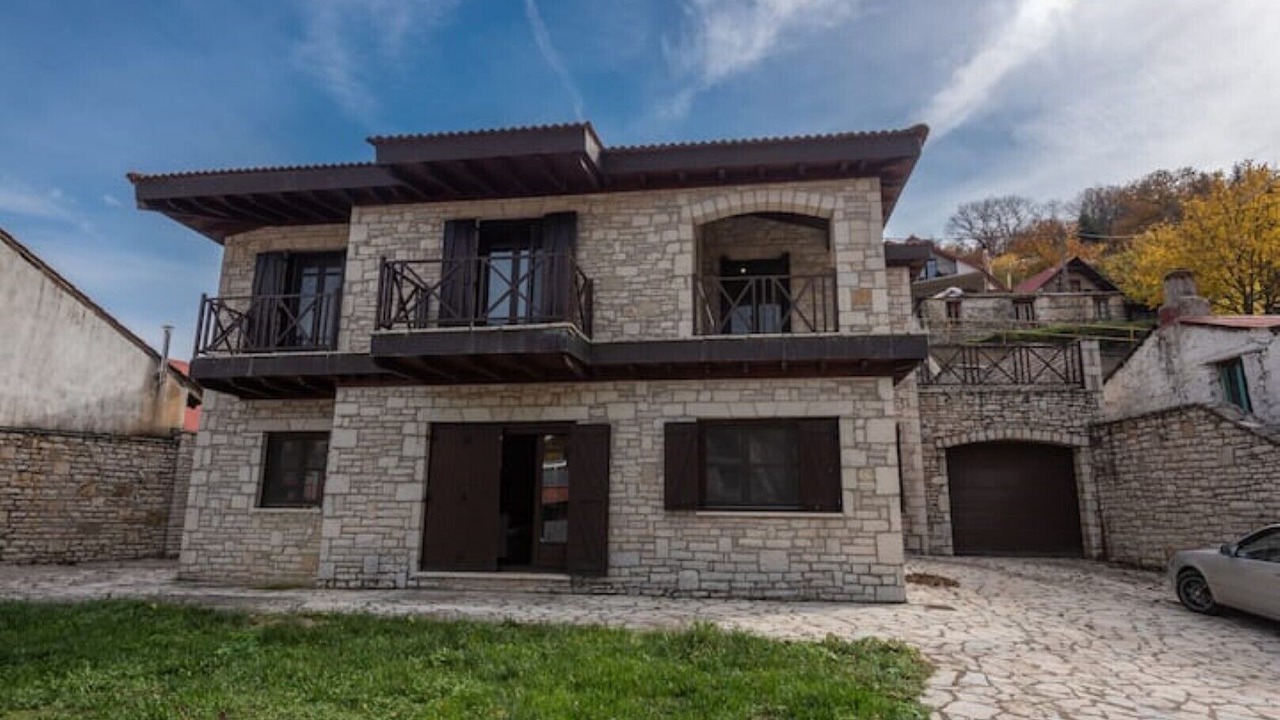 Photo of Outdoor in Karpenisi
