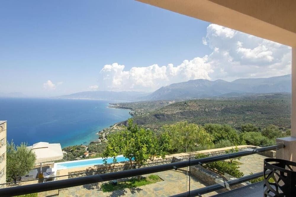 Photo of Outdoor in Kitries
