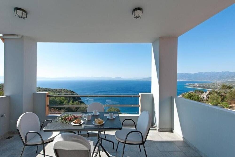 Photo of Outdoor in Kitries