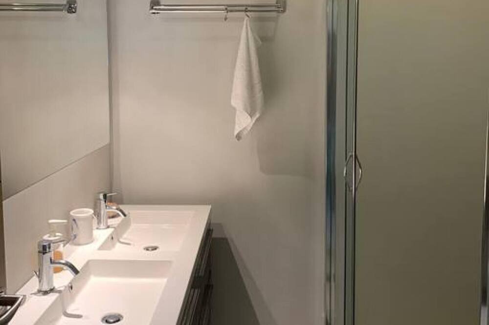Photo of Bathroom in Koundouros