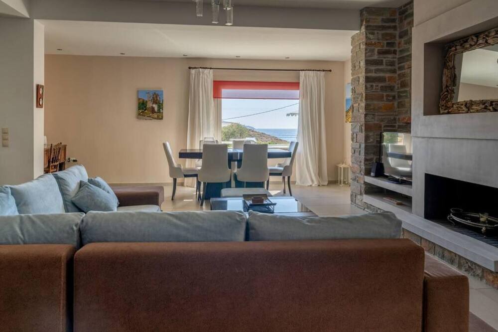 Photo of Livingroom in Koundouros