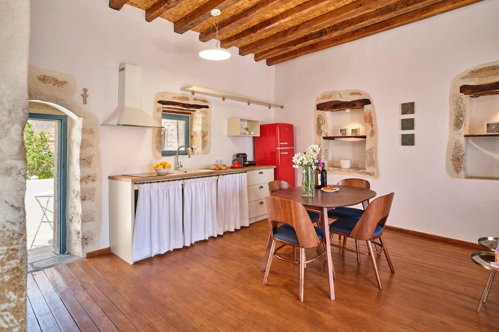 Photo of Kitchen in Psathi