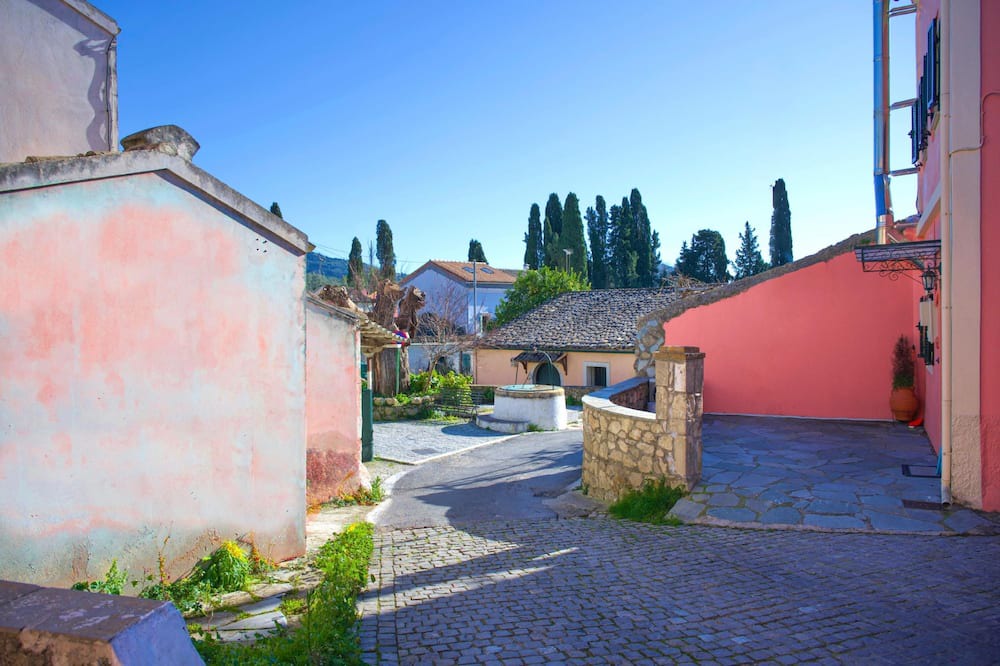 Photo of Outdoor in Kouramades