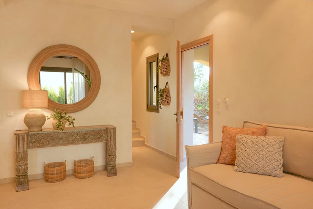 Photo of Livingroom in Kouramades