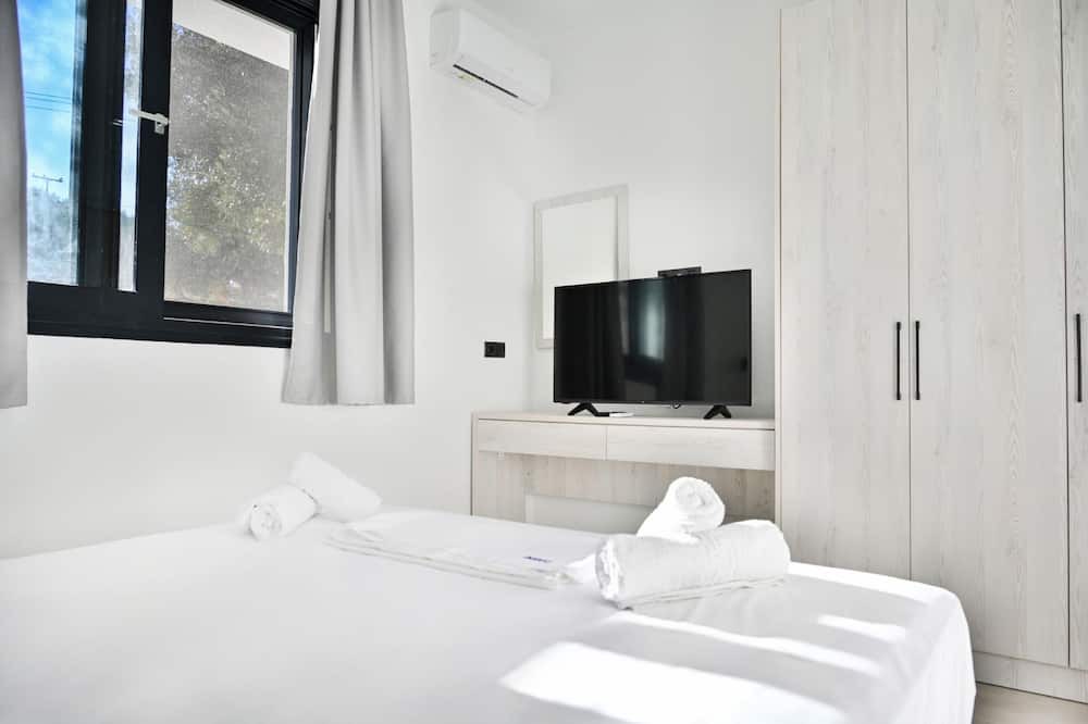 Photo of Bedroom in Polichrono