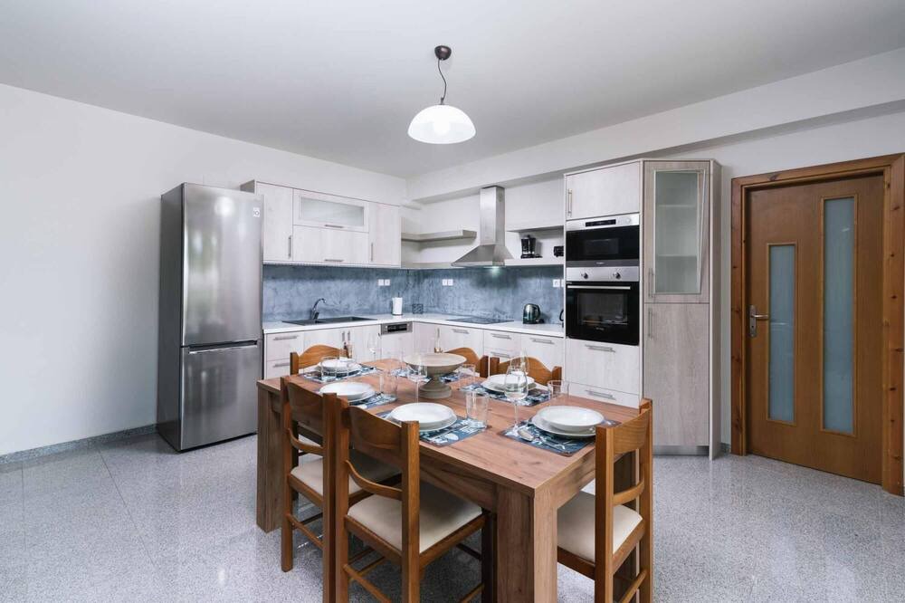 Photo of Kitchen in Petrokefalion
