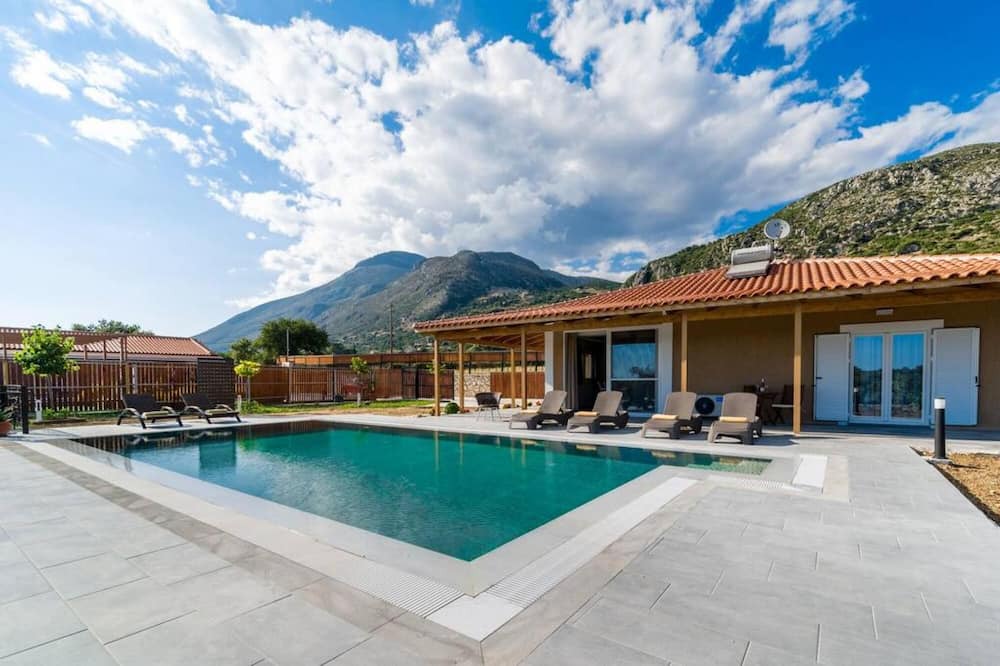 Photo of Outdoor in Kolaitis
