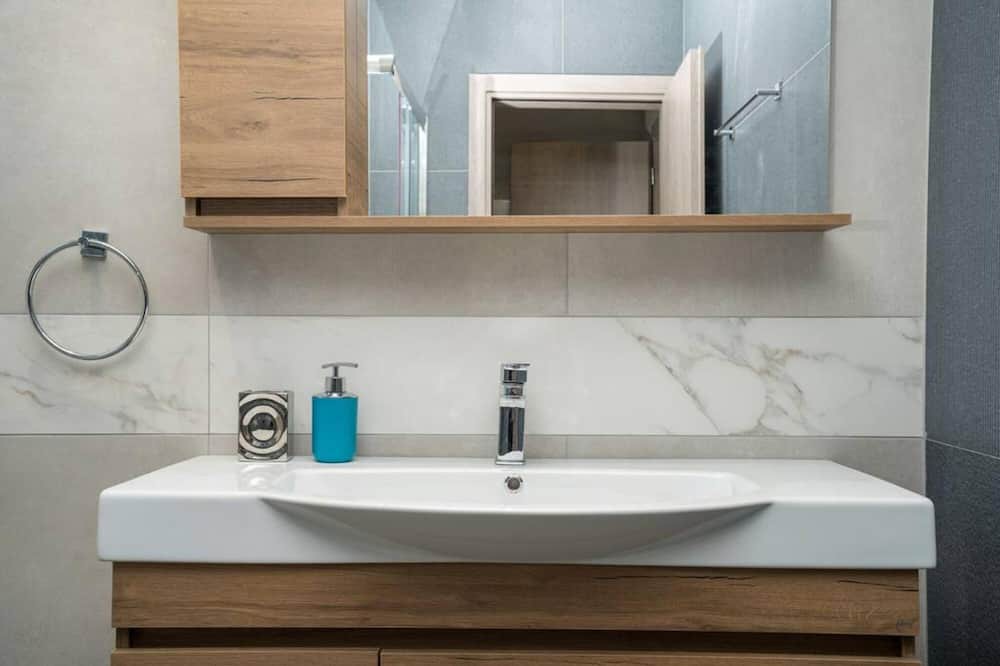 Photo of Bathroom in Kolaitis