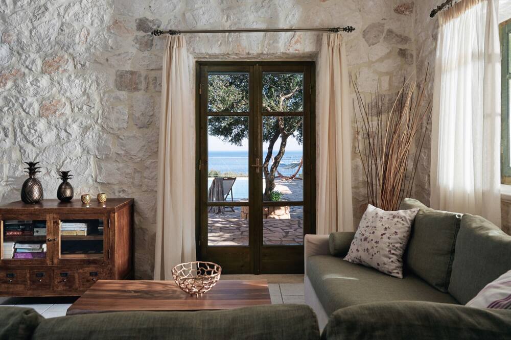 Photo of Livingroom in Varvara