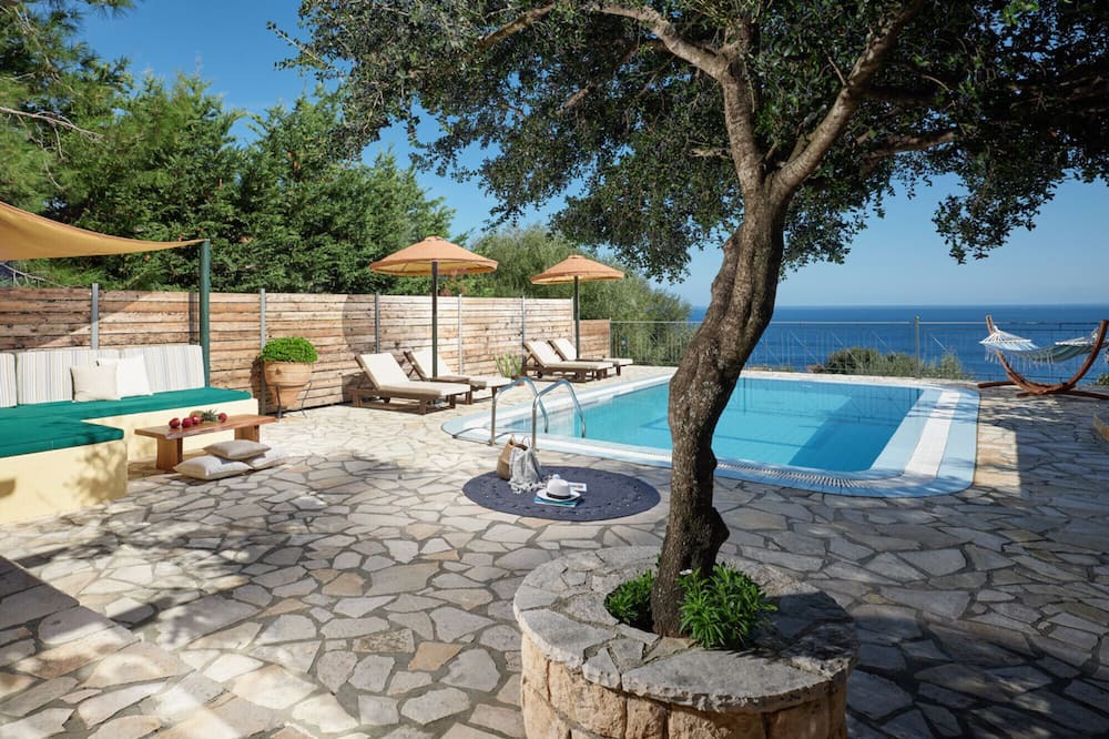 Photo of Outdoor in Varvara
