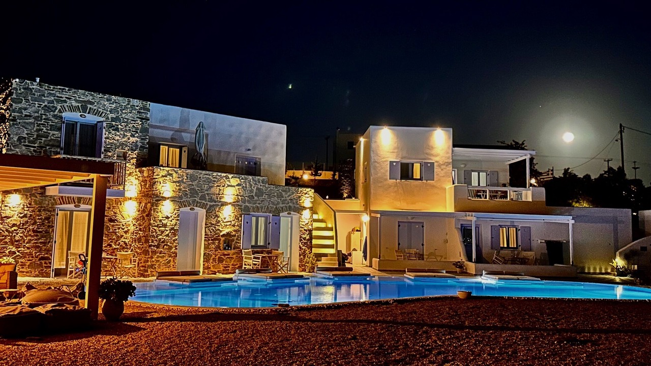 Photo of Outdoor in Adamas