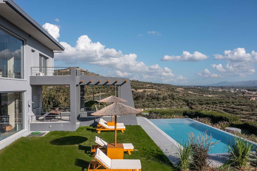 Photo of Outdoor in Mires