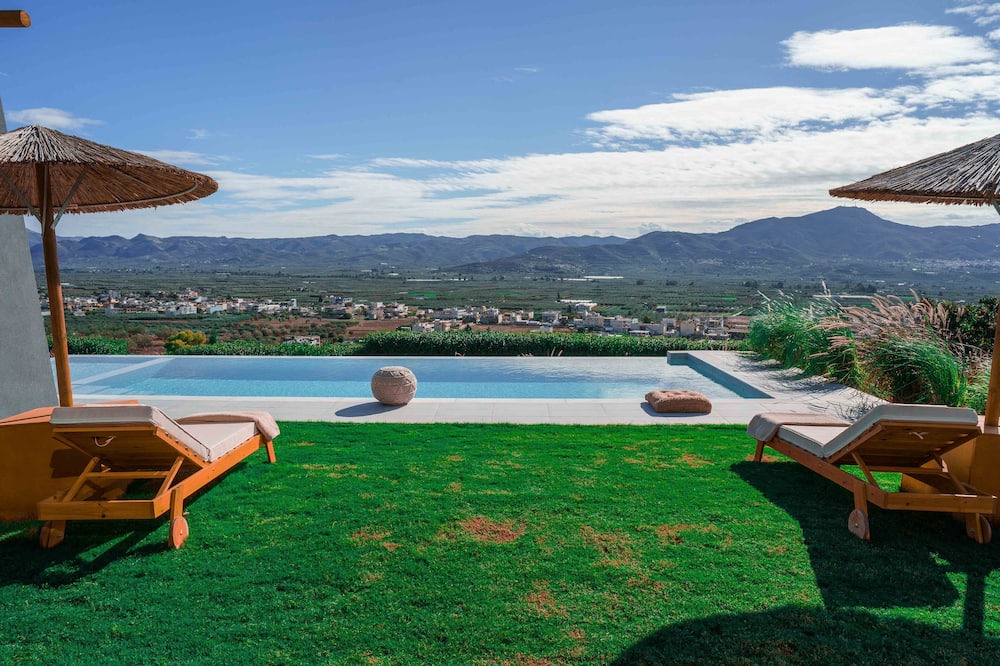 Photo of Outdoor in Mires