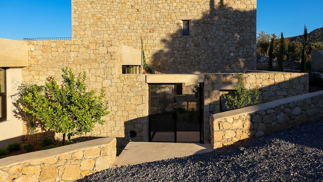 Photo of Outdoor in Lefktron