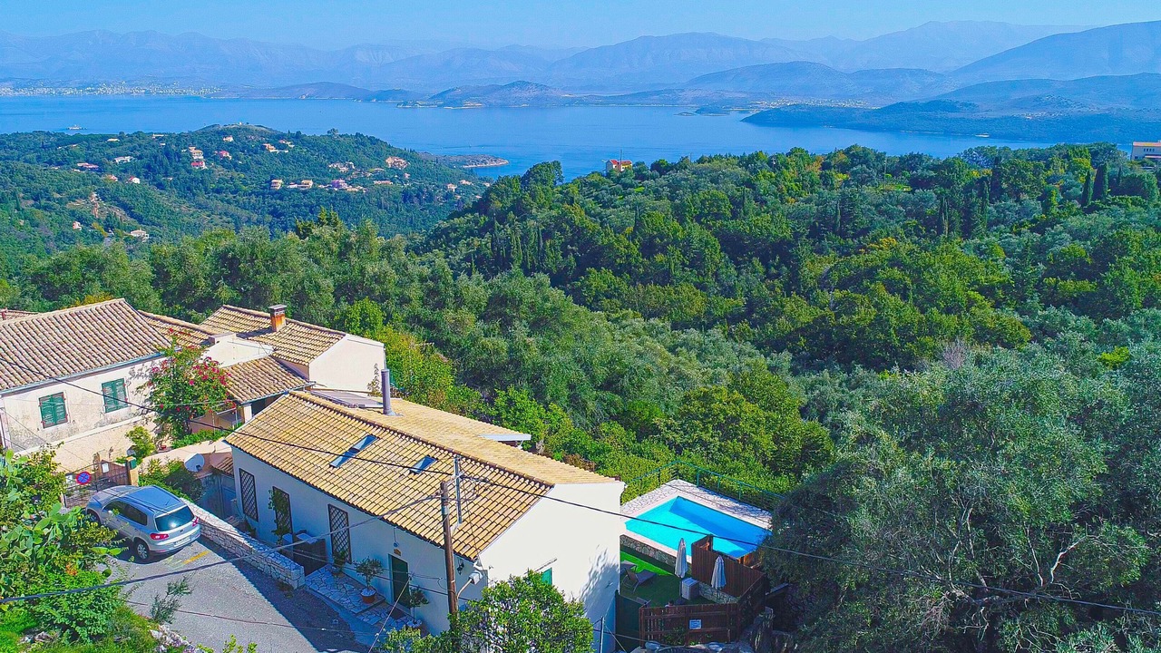 Photo of Outdoor in Petaleia