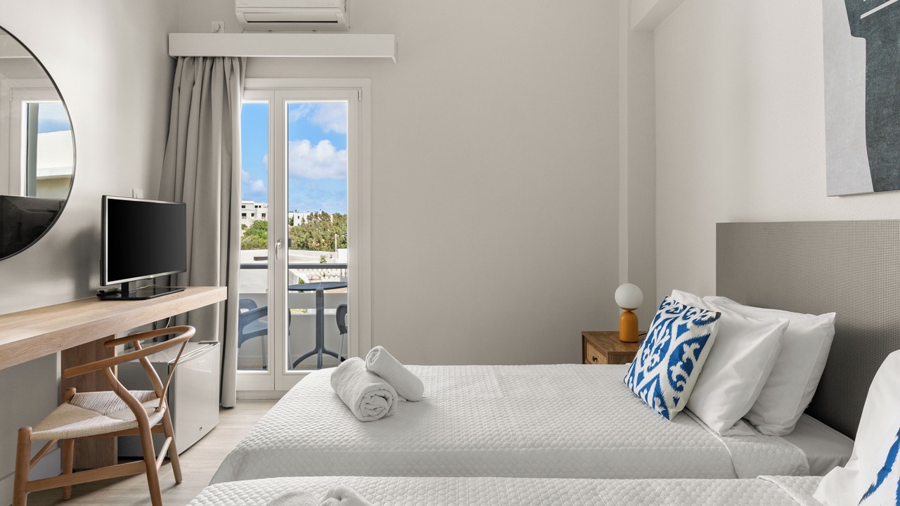 Photo of Bedroom in Paleopolis