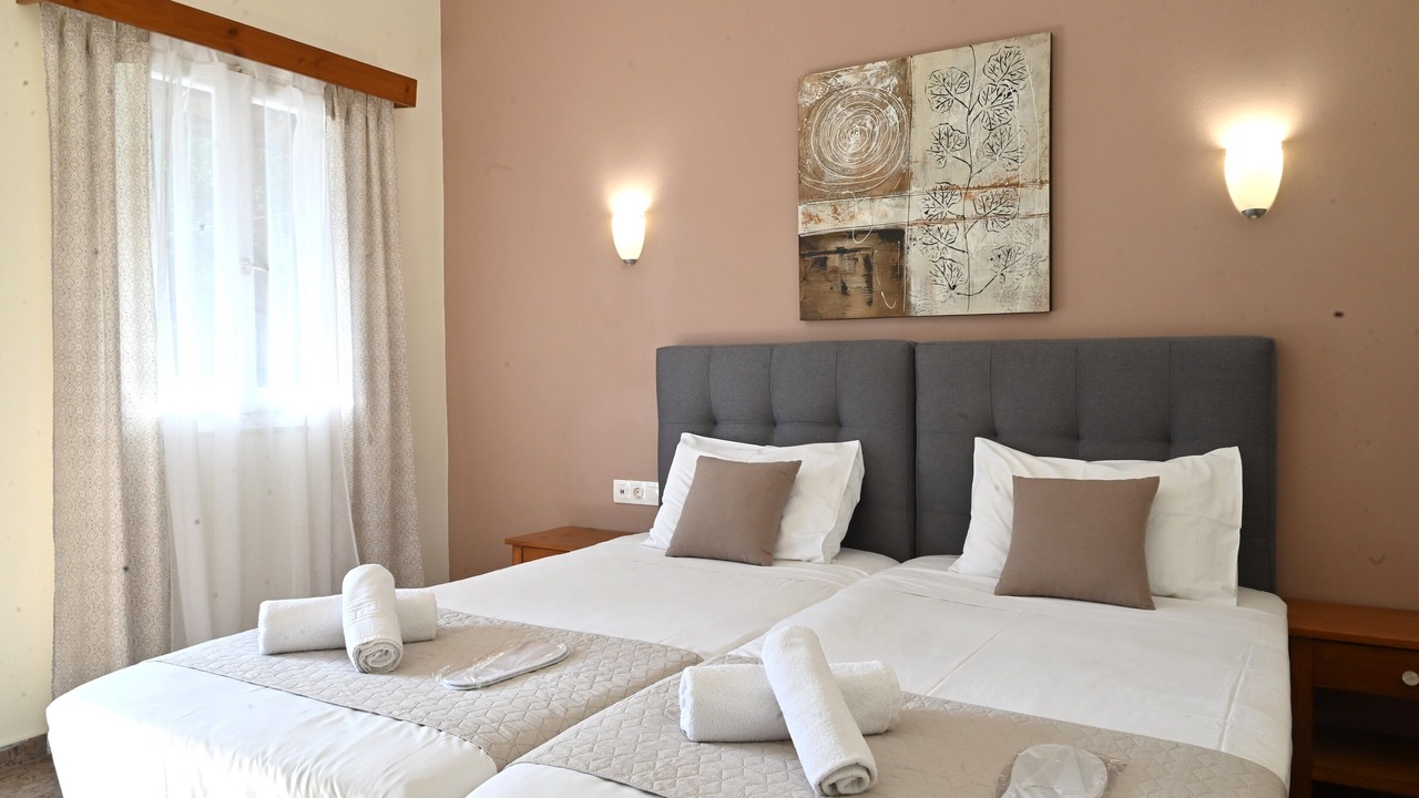 Photo of Bedroom in Benitses