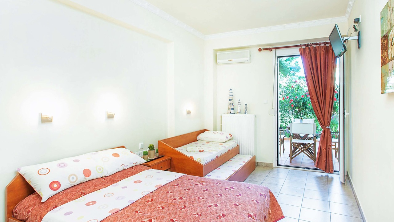 Photo of Patio Balcony in Olymbiaki Akti
