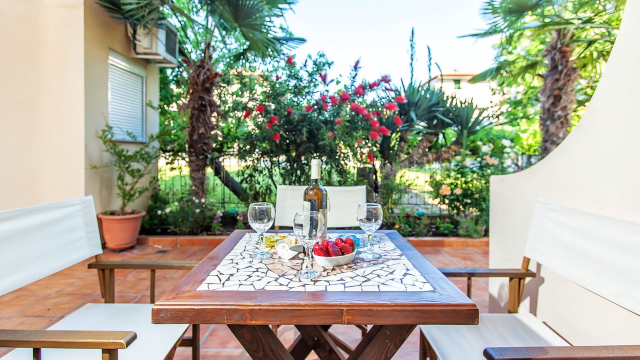 Photo of Patio Balcony in Olymbiaki Akti