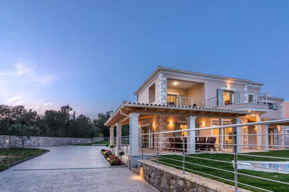 Photo of Outdoor in Limni