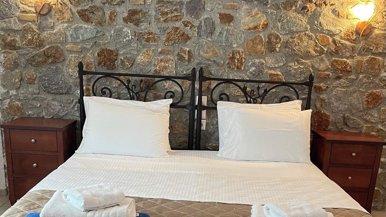 Photo of Bedroom in Troulos