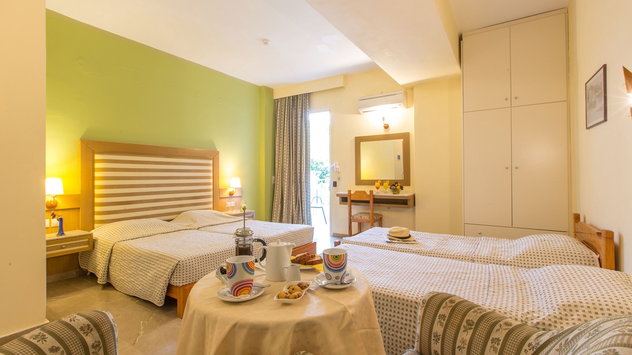 Photo of Bedroom in Tolo