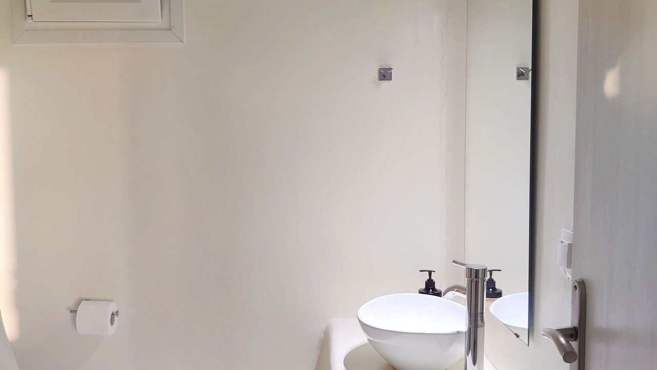 Photo of Bathroom in Kanalia