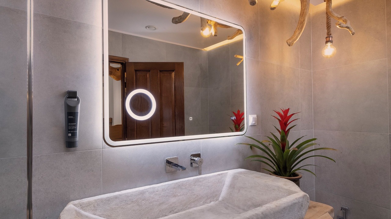 Photo of Bathroom in Milies