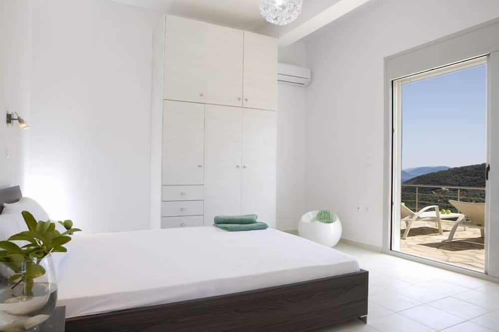 Photo of Bedroom in Sivota
