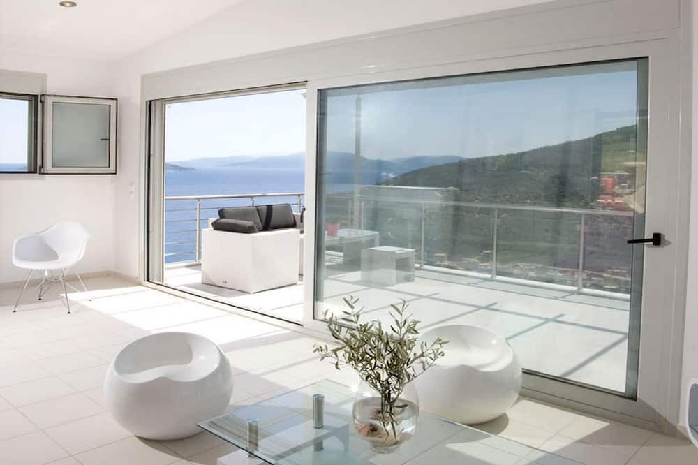 Photo of Livingroom in Sivota