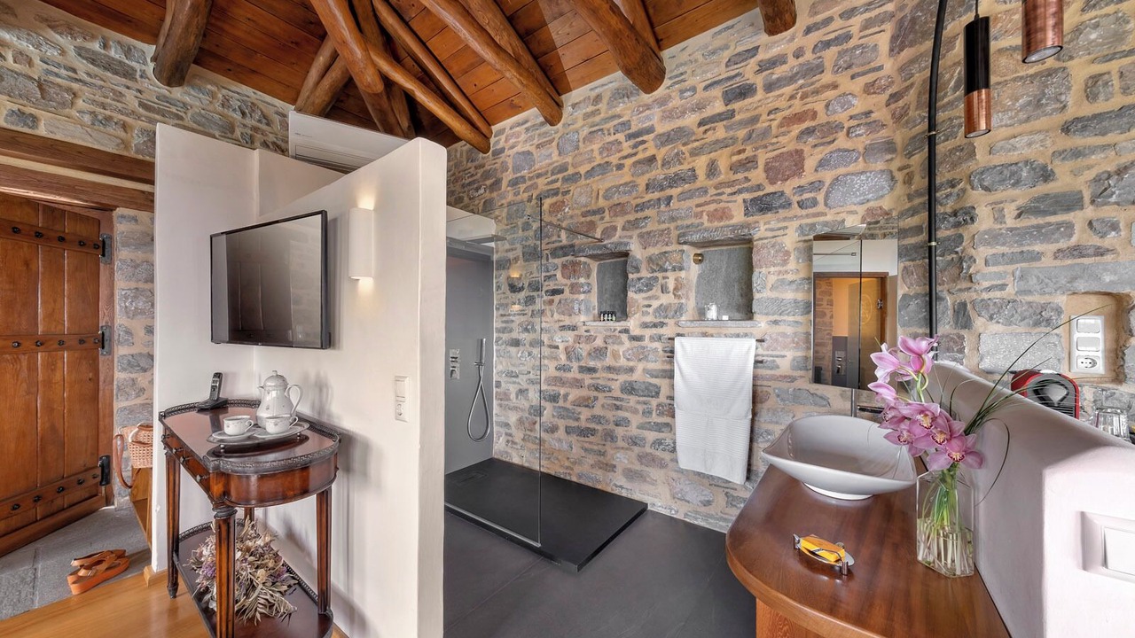 Photo of Bathroom in Pinakates