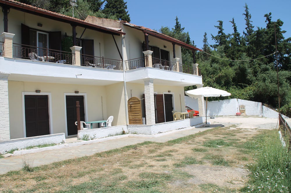 Photo of Outdoor in Perama