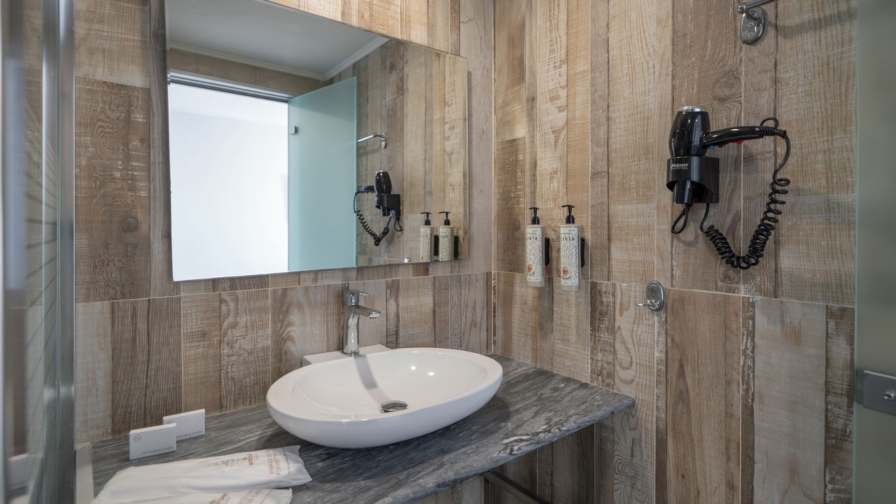 Photo of Bathroom in Troulos