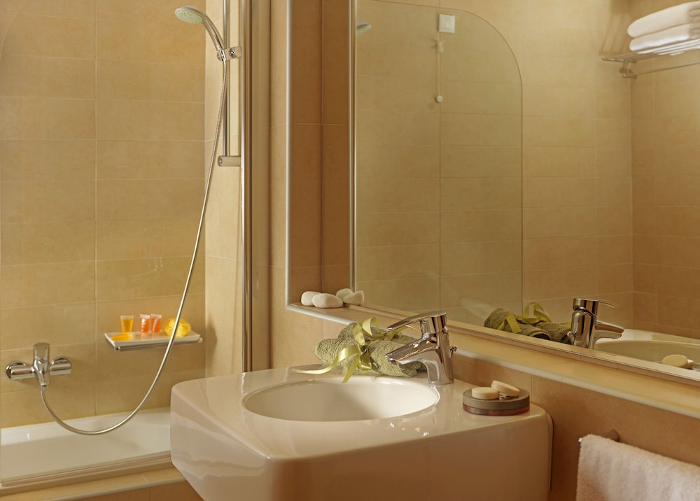 Photo of Bathroom in Elefsina