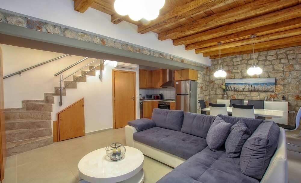Photo of Livingroom in Pefkos