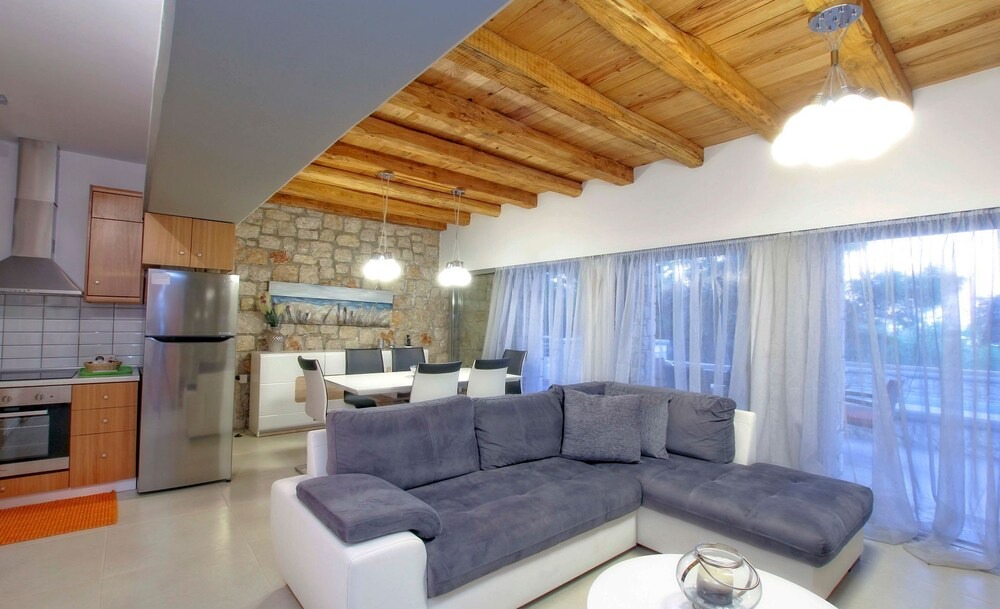 Photo of Livingroom in Pefkos