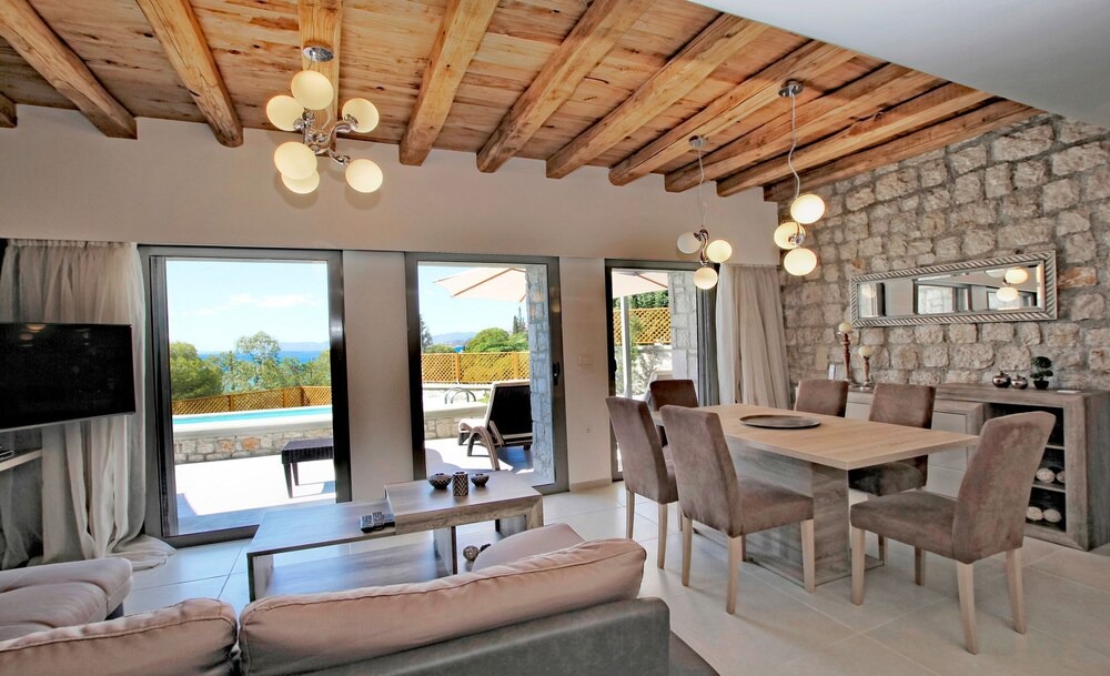Photo of Livingroom in Pefkos