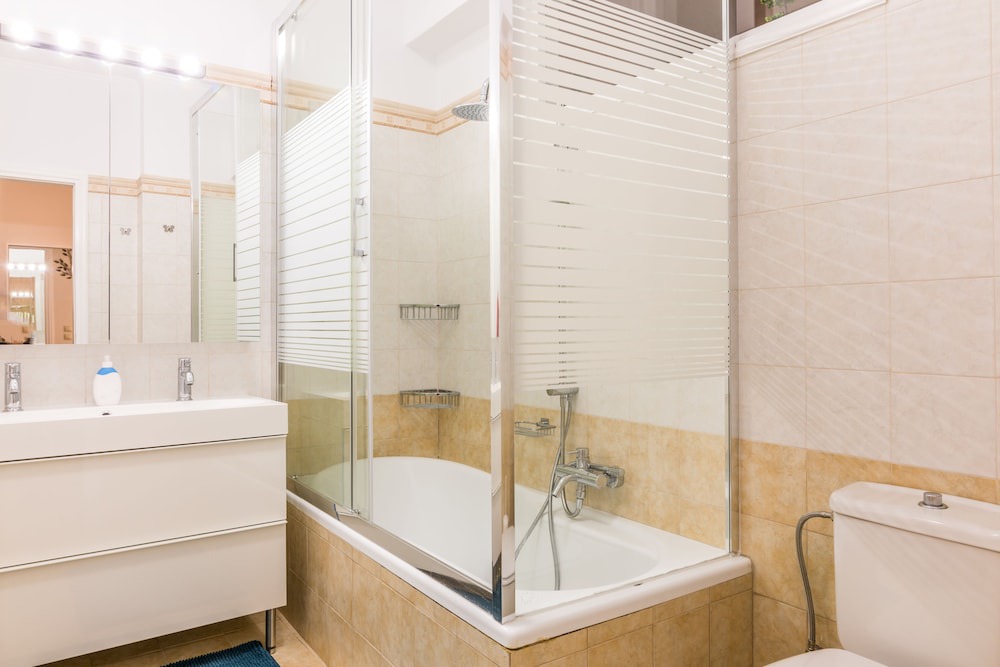 Photo of Bathroom in Alepou